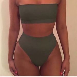 CUTE green two piece bathing suit 🩱